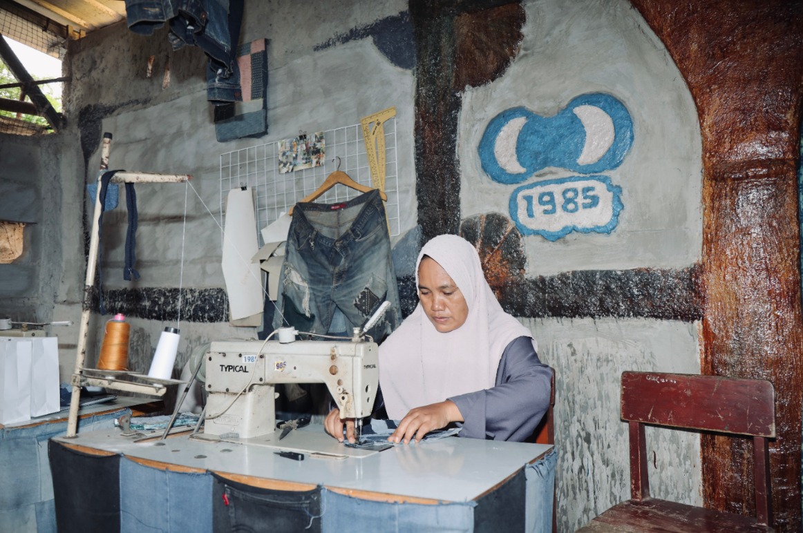 Melayani dengan Hati, ESG PNM Tumbuh Bersama Ibu-Ibu Pelaku Usaha Lokal